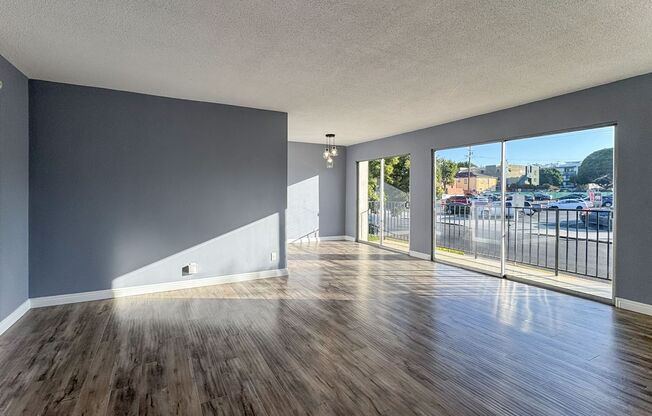 1138 Euclid St.