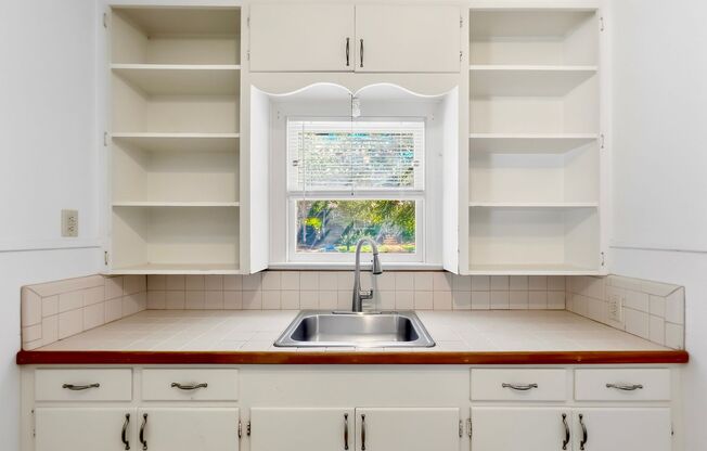 Charming Travis Heights Home Near South Congress