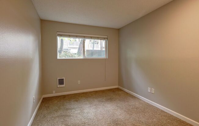 2 beds, 1 bath, $2,000