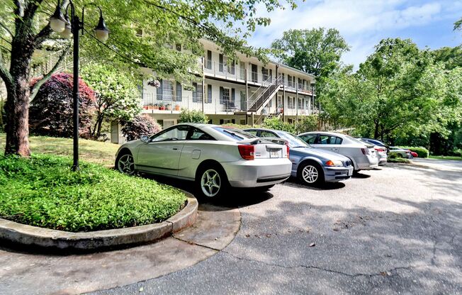 2 beds, 1 bath, $1,375