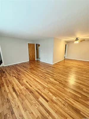 3 beds, 2 baths, $2,500