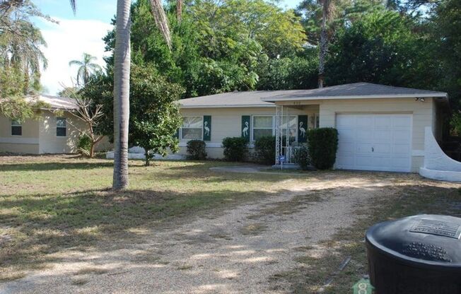 2 beds/ 2 baths available for rent! 830 65th Ave S, St Petersburg FL
