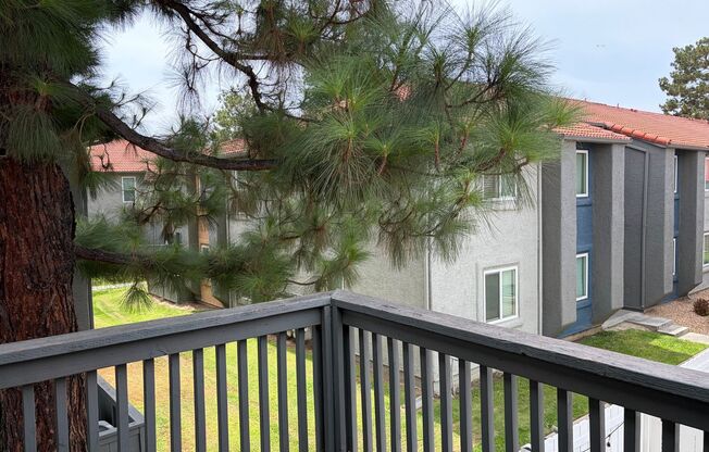 2 beds, 2 baths, 986 sqft, $2,750, Unit 698