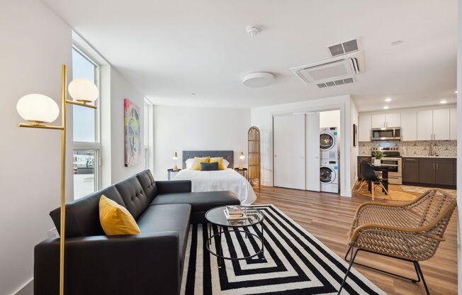 Studio, 1 bath, 529 sqft, $1,275, Unit 308