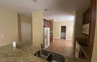 3 beds, 3 baths, $3,200, Unit UNIT 2112