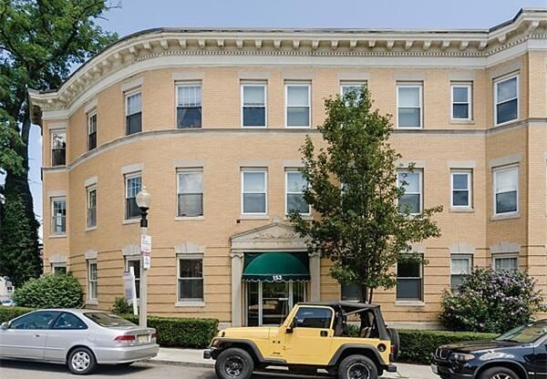 153 Chiswick Rd Apt 3