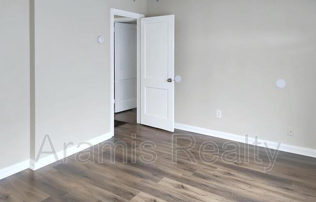 274 BOOKER ST SW