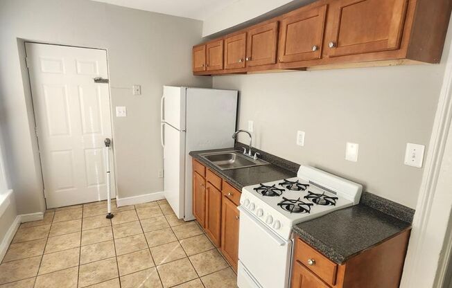 1 bed, 1 bath, 500 sqft, $850, Unit 2