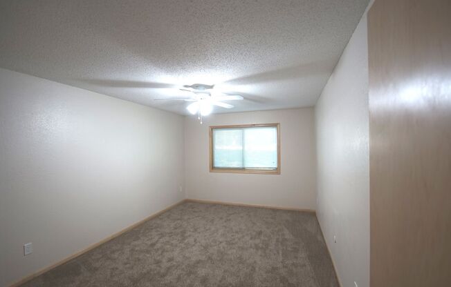 2 beds, 1 bath, 1,120 sqft, $1,746, Unit 104