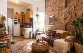 349 W 45th St 2A