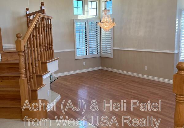 5545 W WETHERSFIELD DR