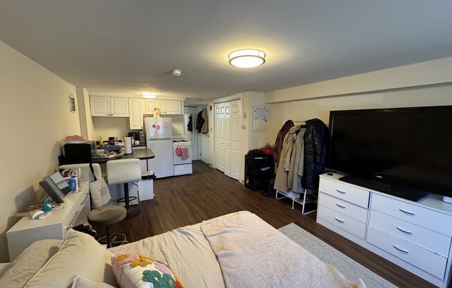 94 COREY RD