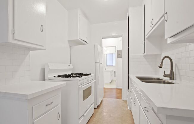 500 California Ave, North of Wilshire in Santa Monica. 5 blocks to the beach