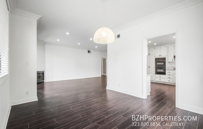 8865 ALDEN DR