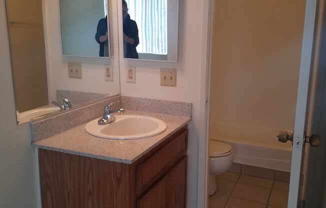 1 bed, 1 bath, 381 sqft, $1,799