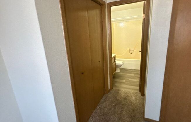 2 beds, 2 baths, 1,022 sqft, $1,090, Unit 205