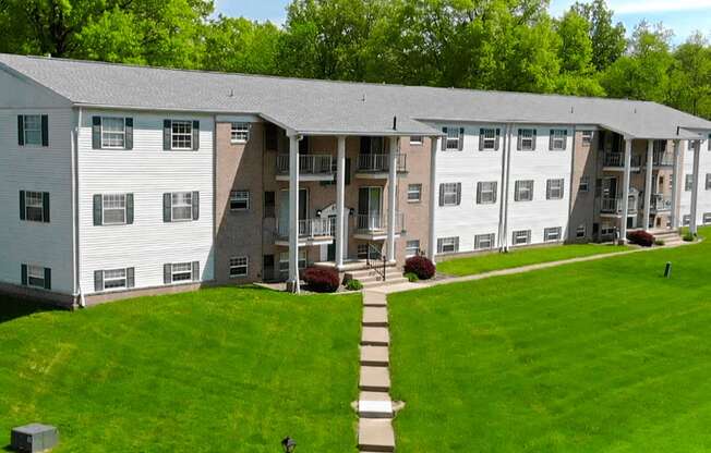 Apartment Building in Niles, Ohio