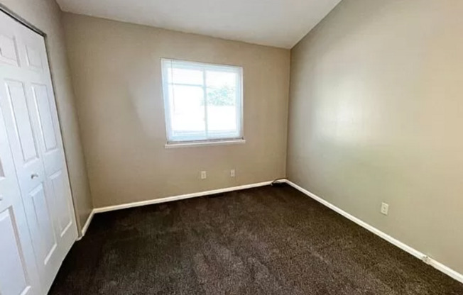 2 beds, 1 bath, $1,995