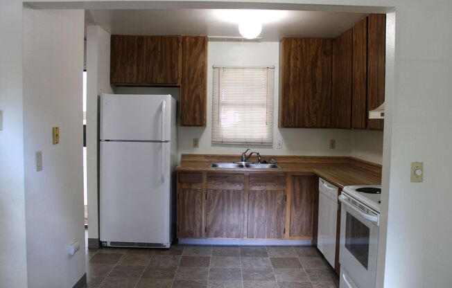 2 beds, 2 baths, $1,450