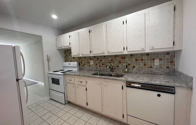 1 bed, 1 bath, $1,450, Unit # 123
