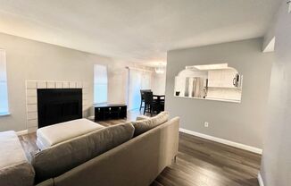 2 beds, 2 baths, $1,495, Unit # #B