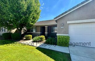 Beautiful 3 Bed/2 Bath Home in SW Bakersfield with Deposit Free Option