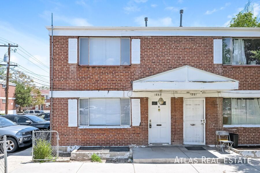 1865 W MOSIER PL