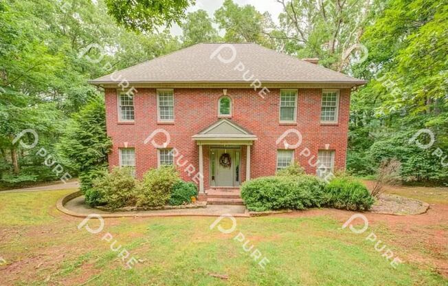 4 beds, 2.5 baths, $2,350