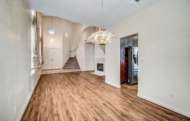 Beautiful Summerlin Hills Two Story 4 Bedroom!
