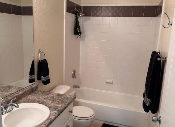 2 beds, 2 baths, 843 sqft, $1,695, Unit # 1162