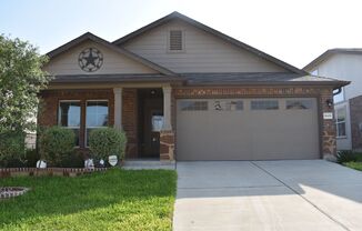 Fabulous 3 Bedroom 2 Bathroom in Popular Yowell Ranch Estates!