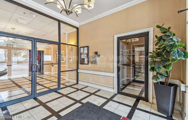 Studio, 1 bath, 425 sqft, $850, Unit 1412