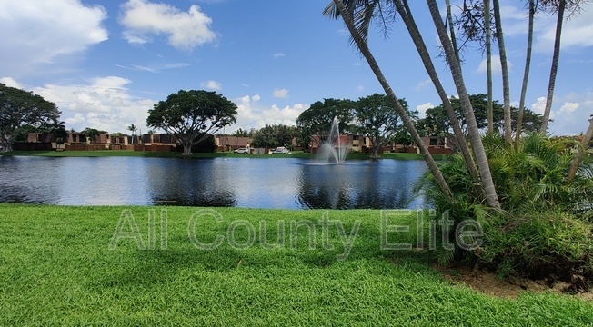681 SPRINGDALE CIR