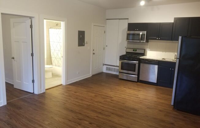 3550 W Lawrence