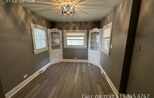 3 beds, 1 bath, 1,228 sqft, $1,250