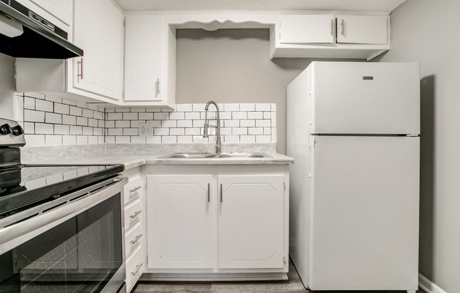 3050 N 58 ST