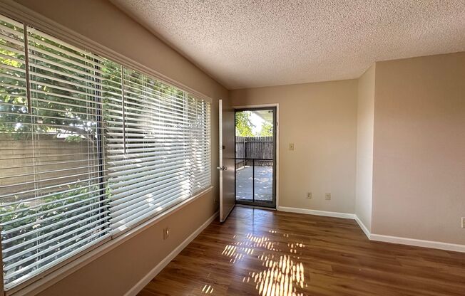 2 beds, 1 bath, 825 sqft, $1,695, Unit 492104