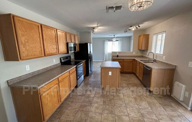 13261 W GELDING CIR