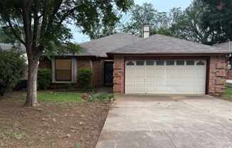 Charming 3 Bedroom Home!!