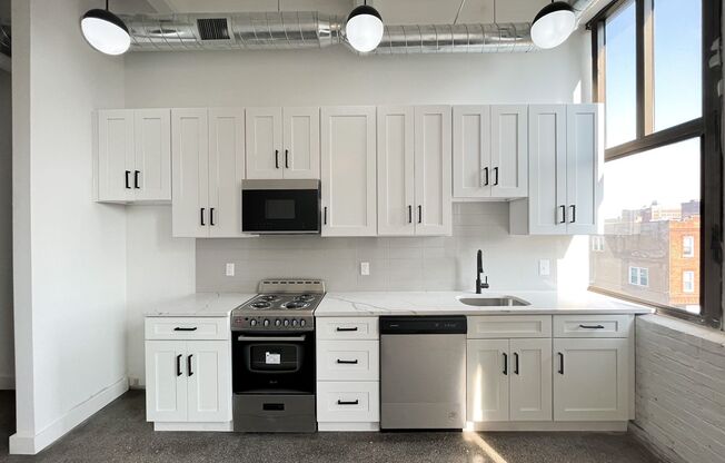 1 bed, 1 bath, 655 sqft, $1,625, Unit 321