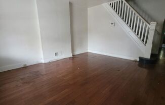 4 beds, 1 bath, $1,500