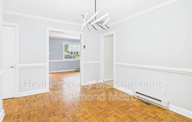 1109 DINWIDDIE AVE