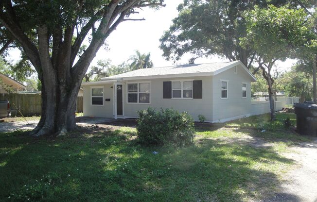 Three Bedroom One Bathroom House For Rent