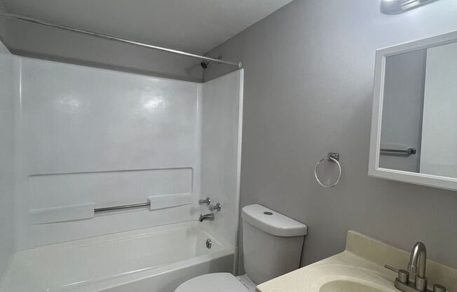 2 beds, 2 baths, 720 sqft, $1,150, Unit 308