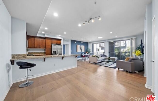 2 beds, 2 baths, 1,330 sqft, $3,600, Unit 510