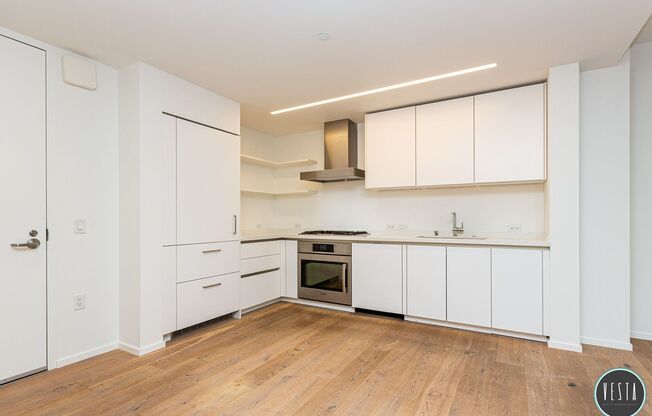 STUNNING 2BR/2BA IN THE HEART OF HAYES VALLEY – LUXURY CITY LIVING!