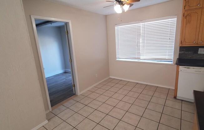 3 beds, 1 bath, $1,150