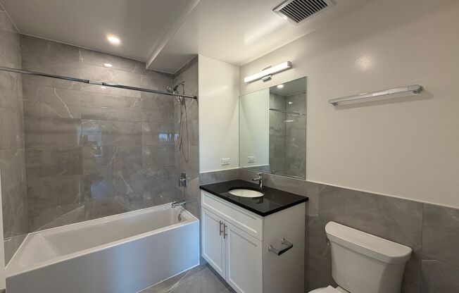 2 beds, 2 baths, 908 sqft, $3,575, Unit 952-511