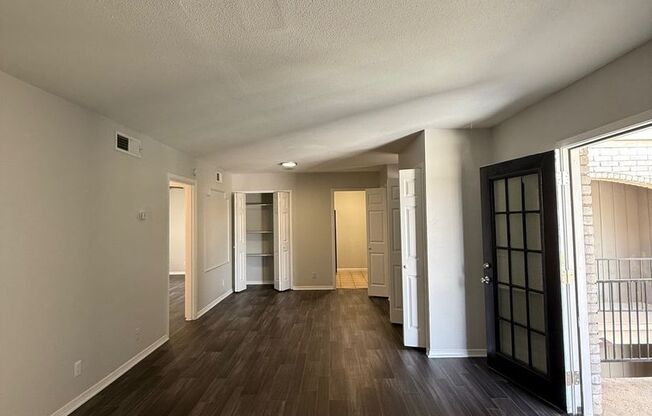 2 beds, 2 baths, 931 sqft, $1,185, Unit 14-1402