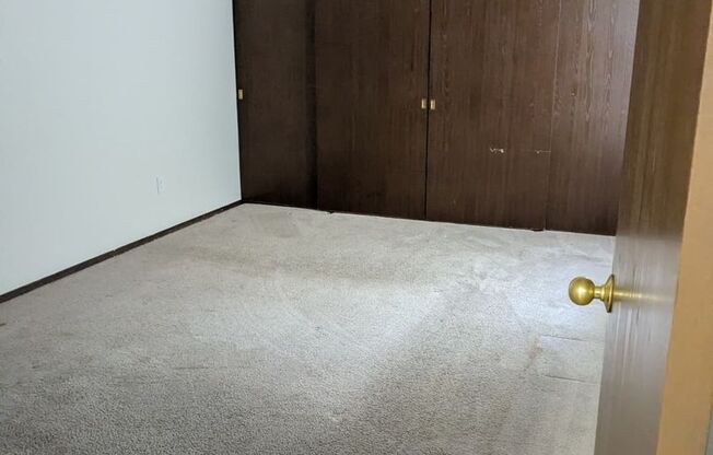 2 beds, 1.5 baths, 1,000 sqft, $1,451, Unit 8199-8199C